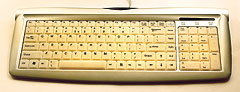 (Klik za uvećanje: JPEG, 46 KB) Zippy EL-715 Slim Illuminated Keyboard