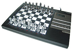 (Klik za uvećanje: JPEG, 53 KB) Saitek Chess Challenger